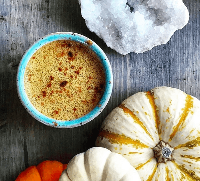 pumpkin-spice-matcha-latte-picture
